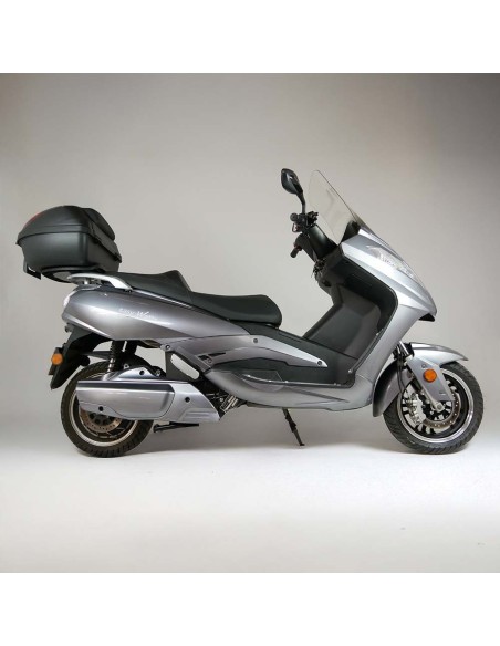 Scooter électrique d'occasion e-jet gris métallisé + top case