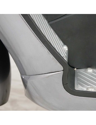 Scooter électrique d'occasion e-jet gris métallisé + top case