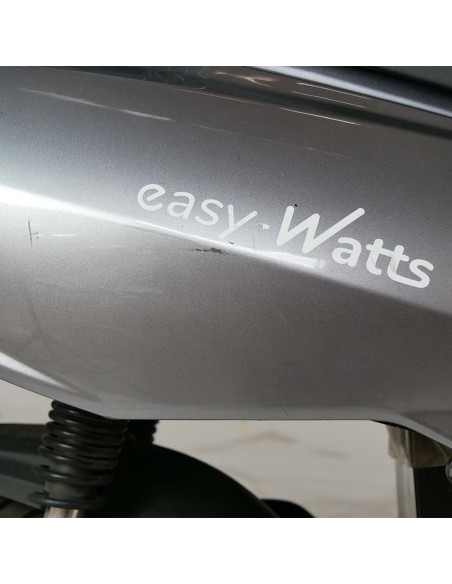 Scooter électrique d'occasion e-jet gris métallisé + top case