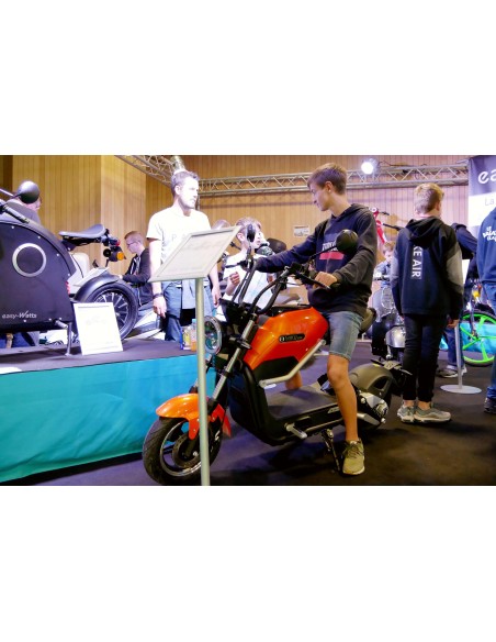 Moto électrique e-miku max 50 cc disponible dès 14 ans
